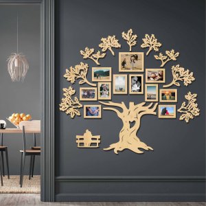 Fotorahmen aus Holz an der Wand – Baum